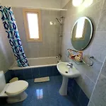 Lovely 2 Bedroom A206, 800m To The Sea Πάφος