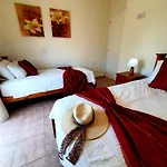 Lovely 2 Bedroom A206, 800m To The Sea Διαμέρισμα Πάφος