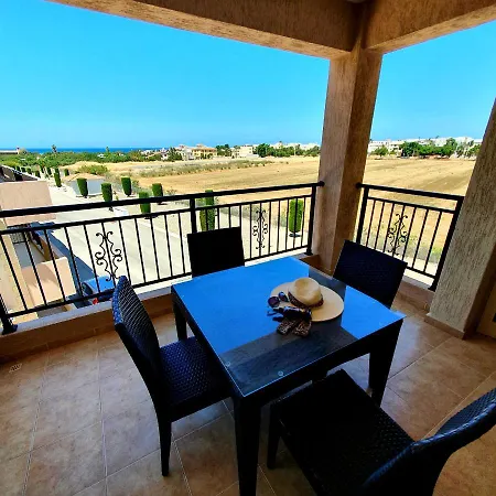 Lovely 2 Bedroom A206, 800m To The Sea