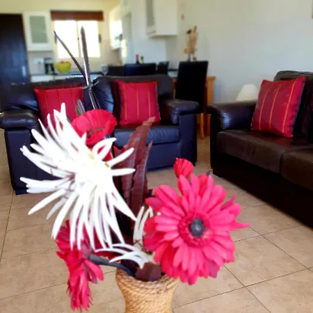 Lovely 2 Bedroom A206, 800m To The Sea דירה