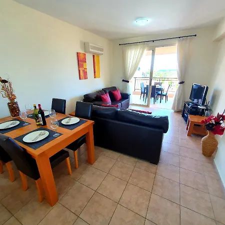 Lovely 2 Bedroom A206, 800m To The Sea Апартаменты