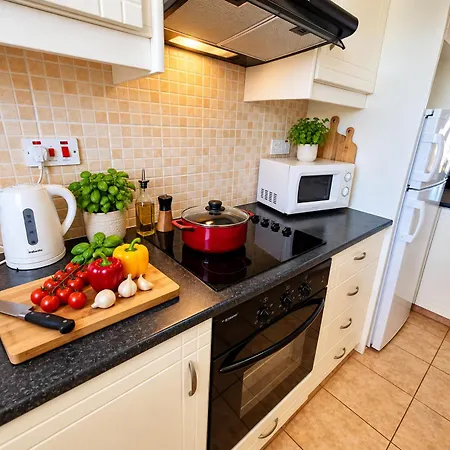 Διαμέρισμα Lovely 2 Bedroom A206, 800m To The Sea