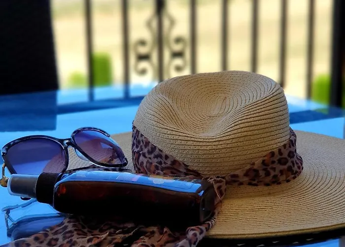 Lovely 2 Bedroom A206, 800m To The Sea * Paphos