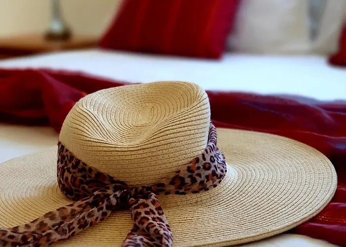 Lovely 2 Bedroom A206, 800m To The Sea * パ フォス