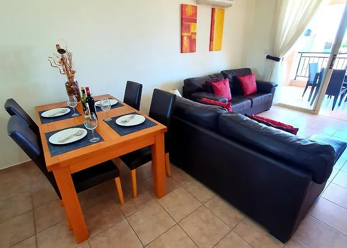 アパート Lovely 2 Bedroom A206, 800m To The Sea パ フォス