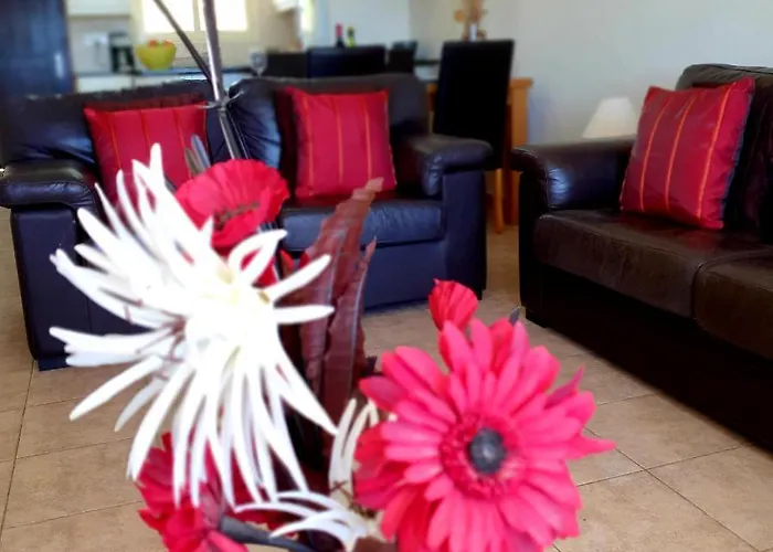 Lovely 2 Bedroom A206, 800m To The Sea アパート